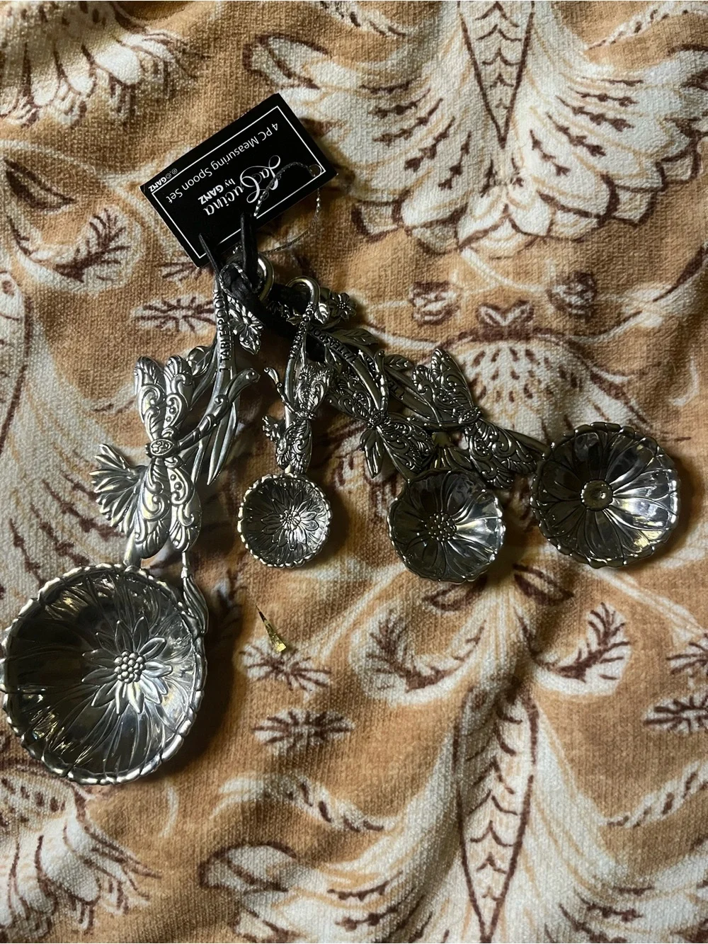 Flower Embossed Silver Measuring Spoon Set